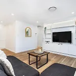 Armrick Beachside Lodge Broadbeach