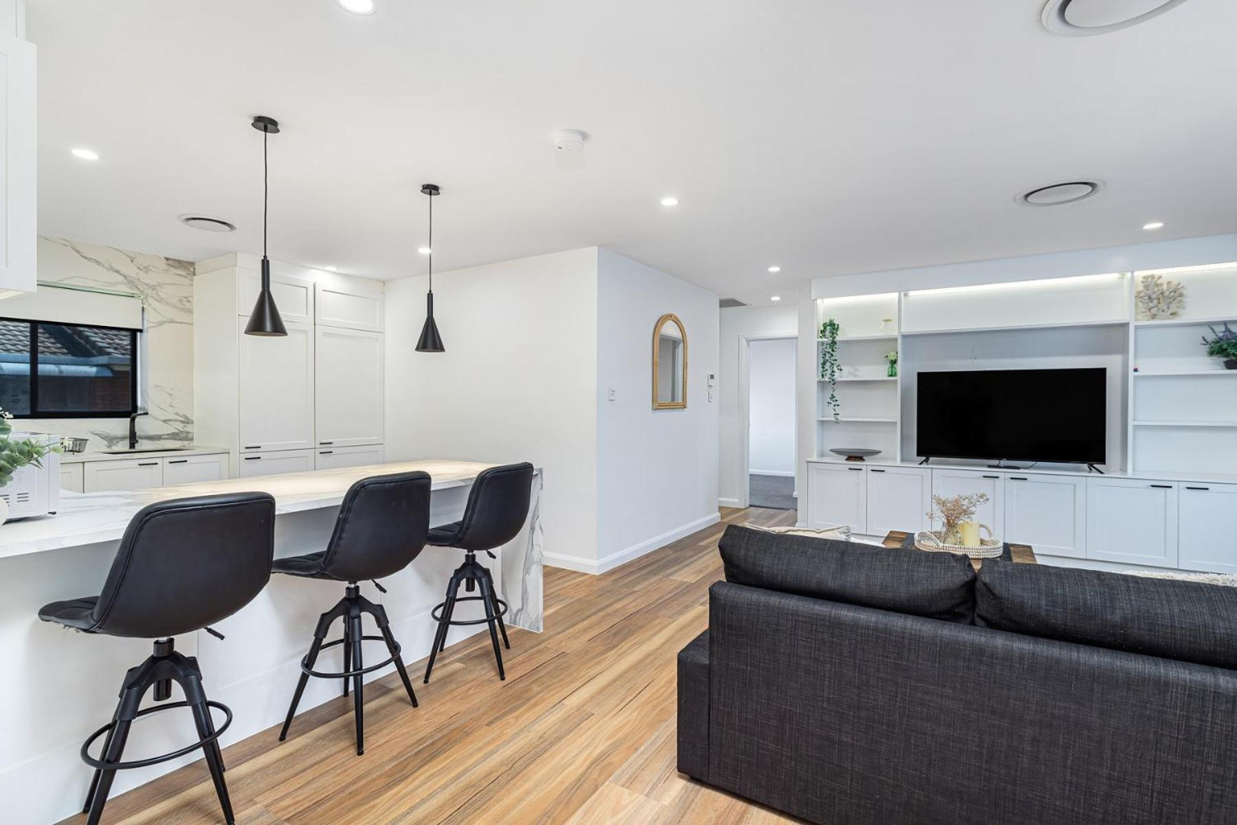 Armrick Beachside Broadbeach *