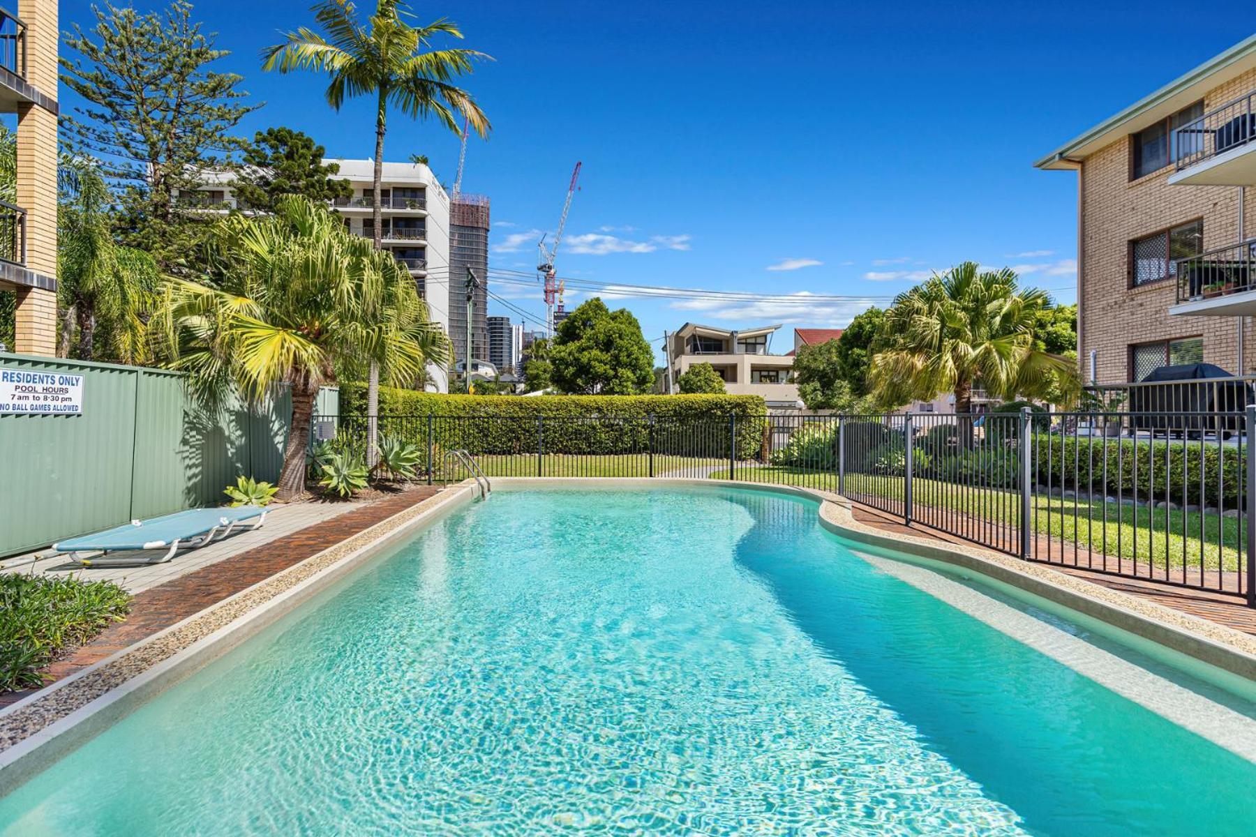 Armrick Beachside Broadbeach Apartment